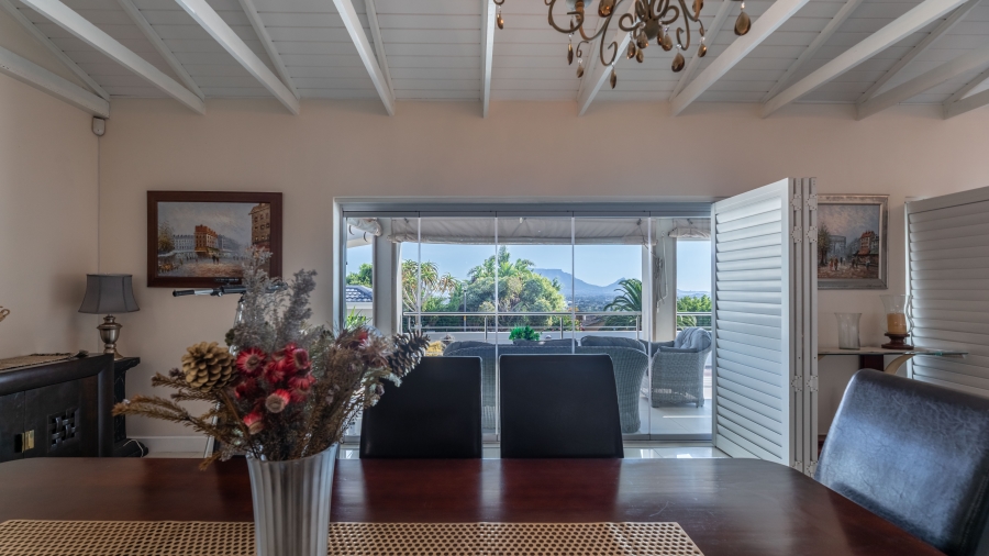 5 Bedroom Property for Sale in Plattekloof 2 Western Cape